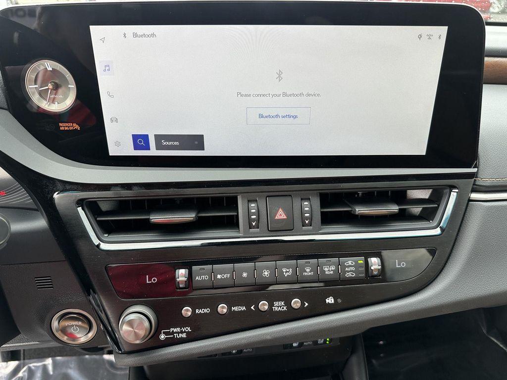 new 2025 Lexus ES 300h car, priced at $51,499