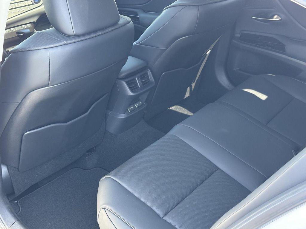 new 2025 Lexus ES 300h car, priced at $52,960