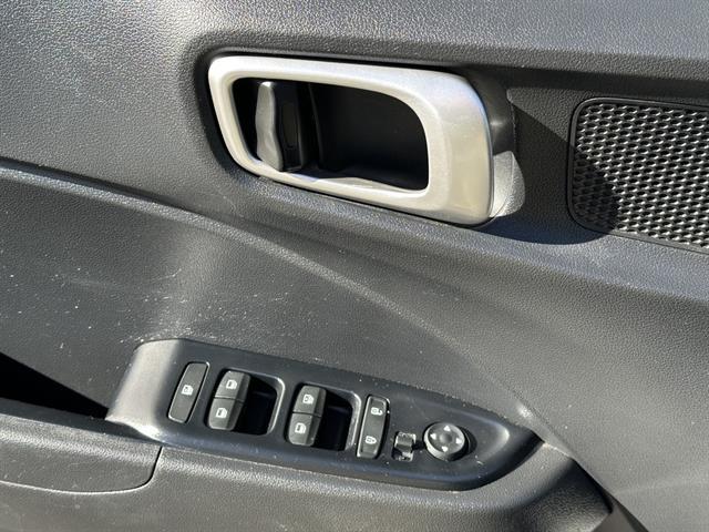 used 2022 Hyundai Venue car, priced at $17,990