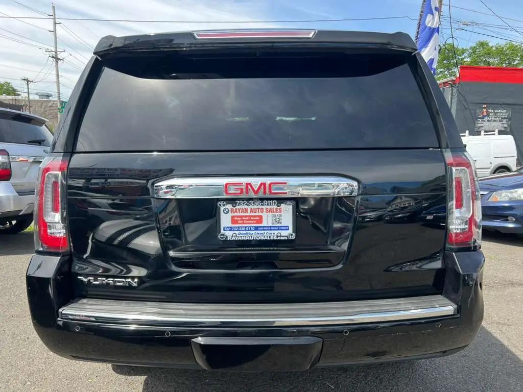 used 2017 GMC Yukon car, priced at $18,999