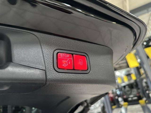 used 2025 Mercedes-Benz GLB 250 car, priced at $34,843