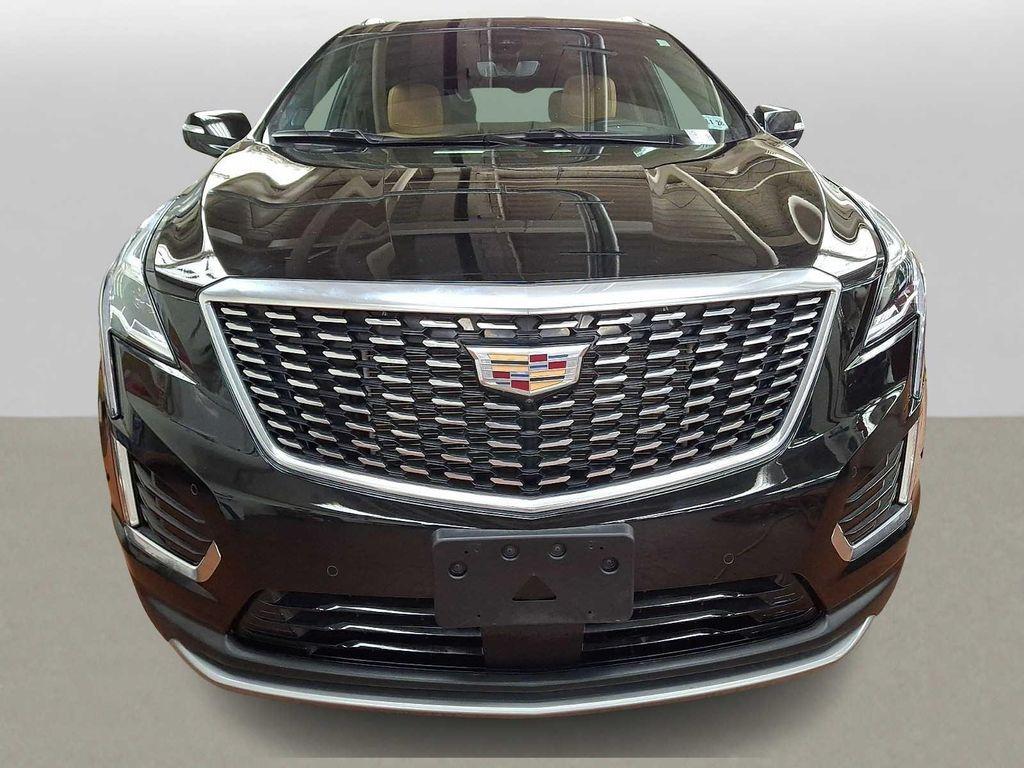 used 2024 Cadillac XT5 car, priced at $35,999