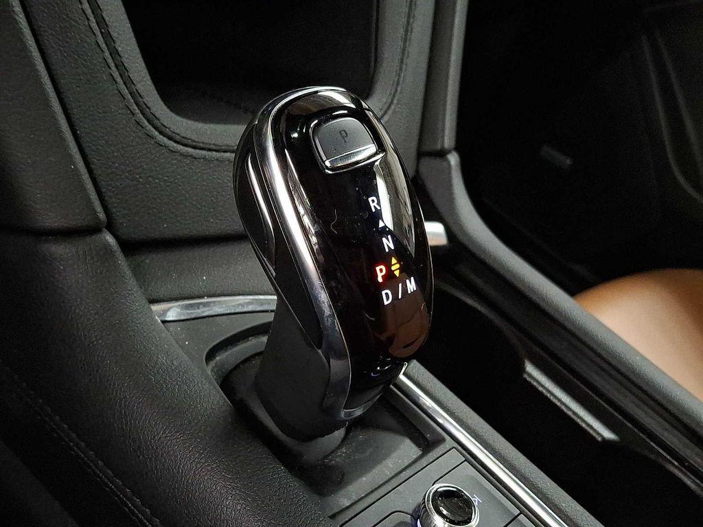 used 2024 Cadillac XT5 car, priced at $35,999