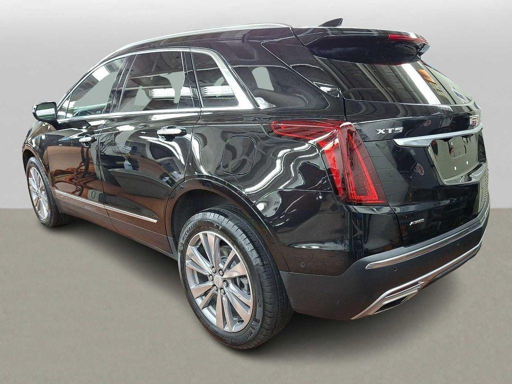 used 2024 Cadillac XT5 car, priced at $35,999