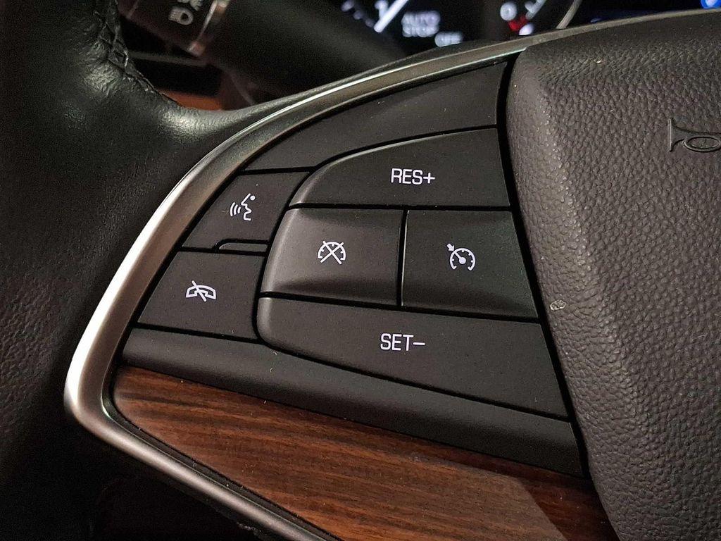 used 2024 Cadillac XT5 car, priced at $35,999