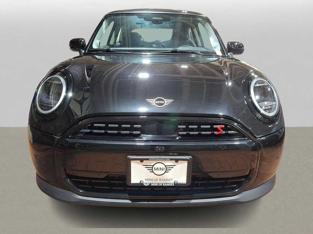 used 2025 MINI Hardtop car, priced at $30,299