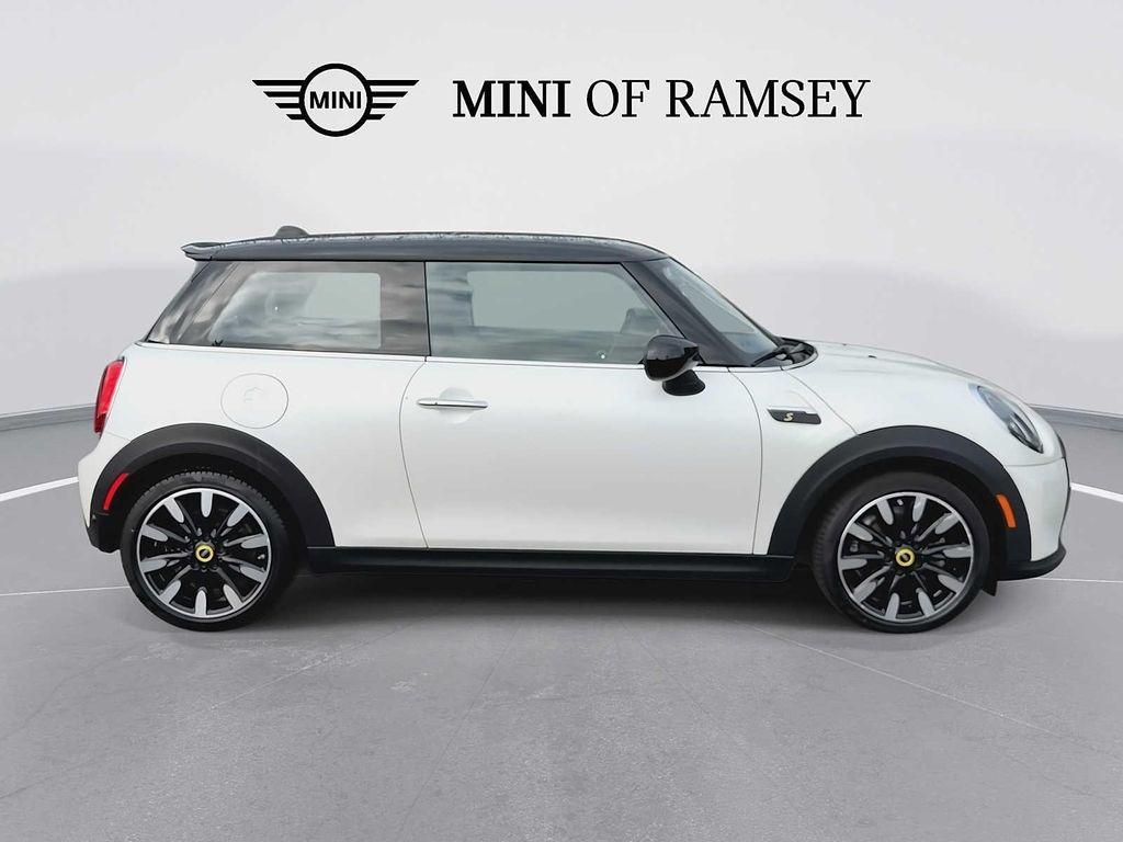 used 2024 MINI Hardtop car, priced at $23,998