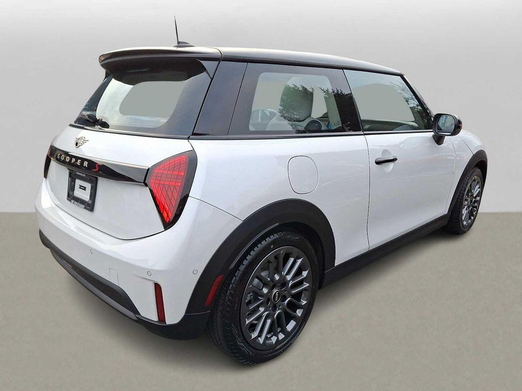 used 2025 MINI Hardtop car, priced at $30,699