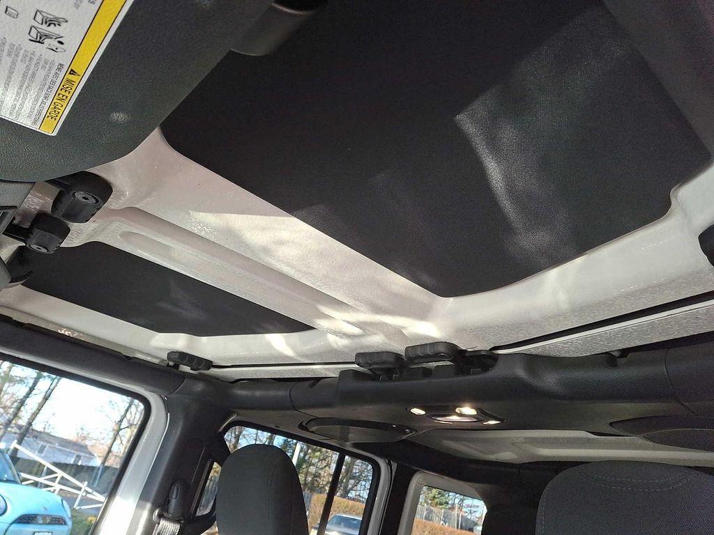 used 2021 Jeep Wrangler Unlimited car, priced at $25,099