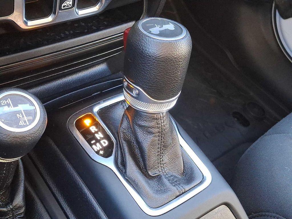 used 2021 Jeep Wrangler Unlimited car, priced at $25,099