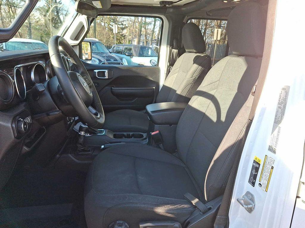 used 2021 Jeep Wrangler Unlimited car, priced at $25,099