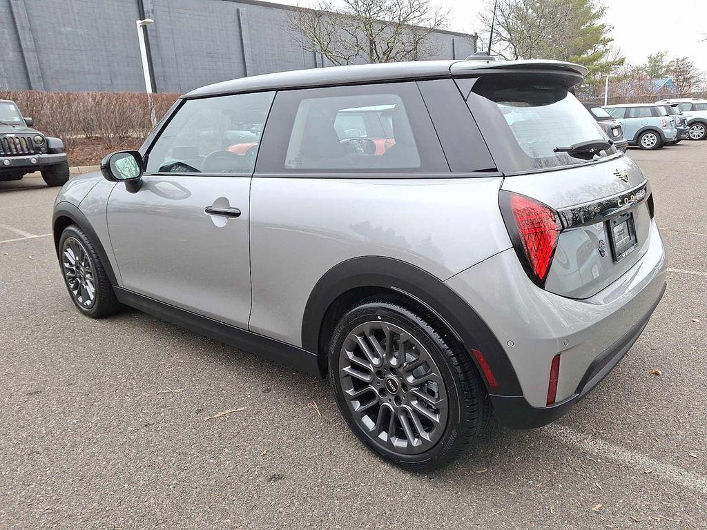 used 2025 MINI Hardtop car, priced at $28,999