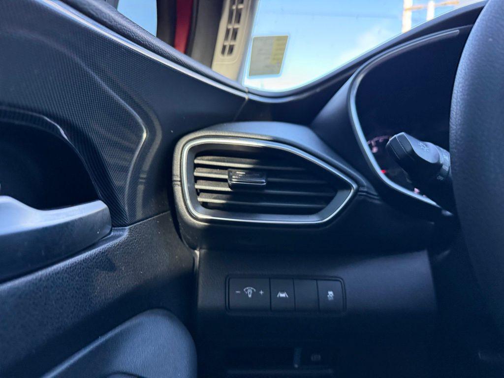 used 2022 Hyundai Santa Fe car, priced at $17,589