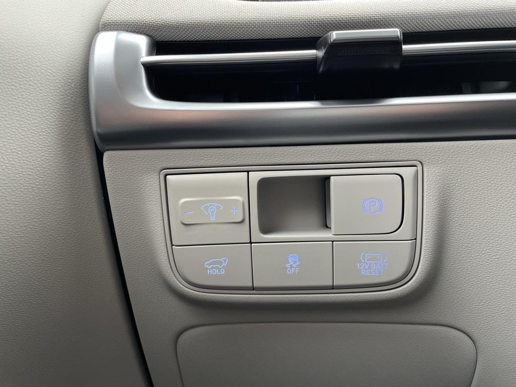 new 2026 Hyundai TUCSON Hybrid car, priced at $43,230