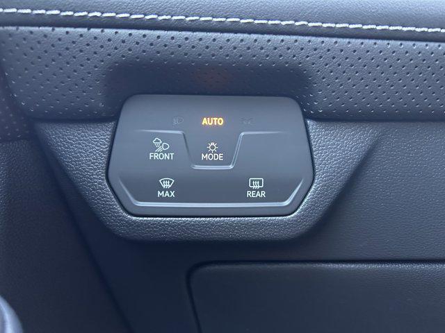 new 2026 Volkswagen Atlas Cross Sport car, priced at $52,123