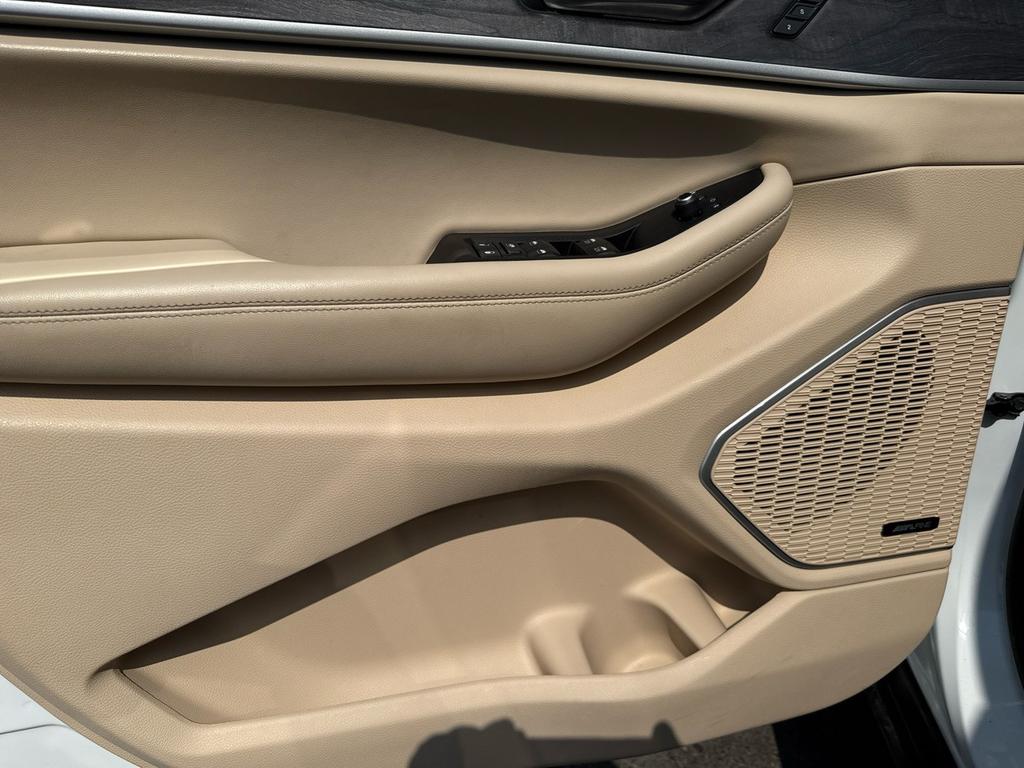 used 2021 Jeep Grand Cherokee L car, priced at $26,995