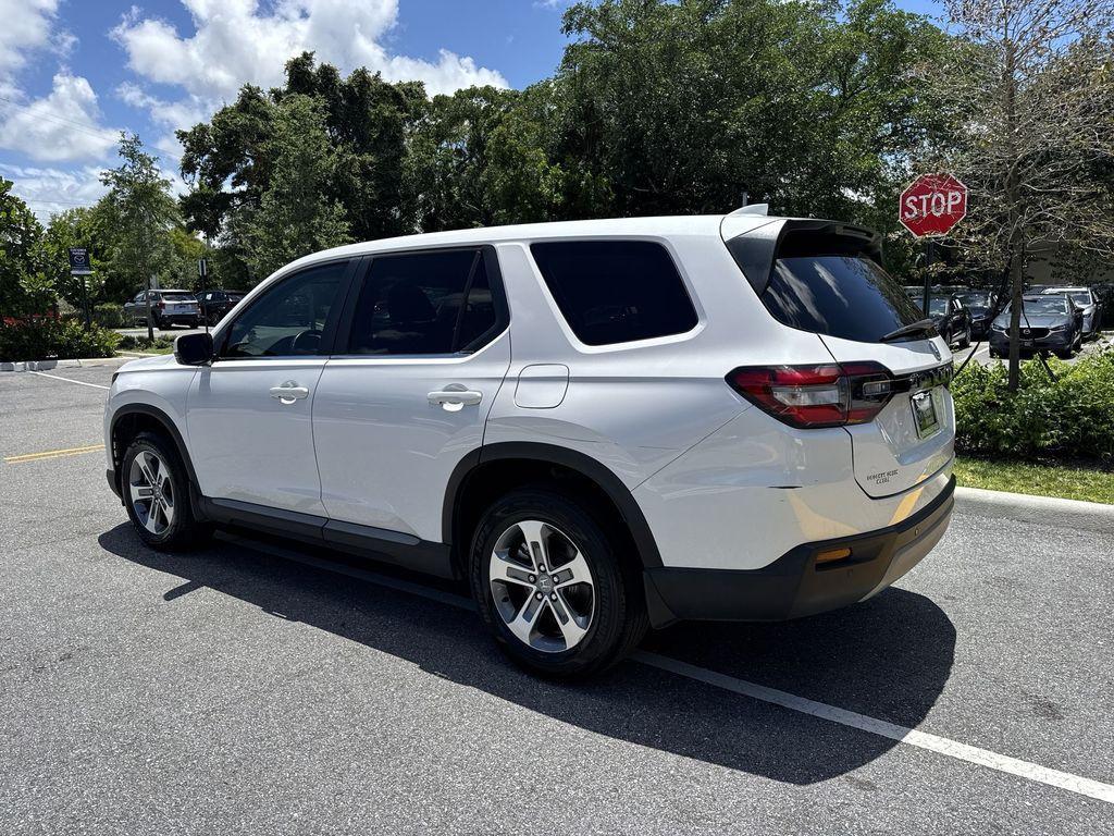 used 2024 Honda Pilot car, priced at $36,482