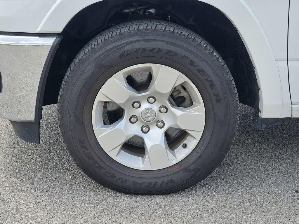 used 2025 Ram 1500 car, priced at $39,066
