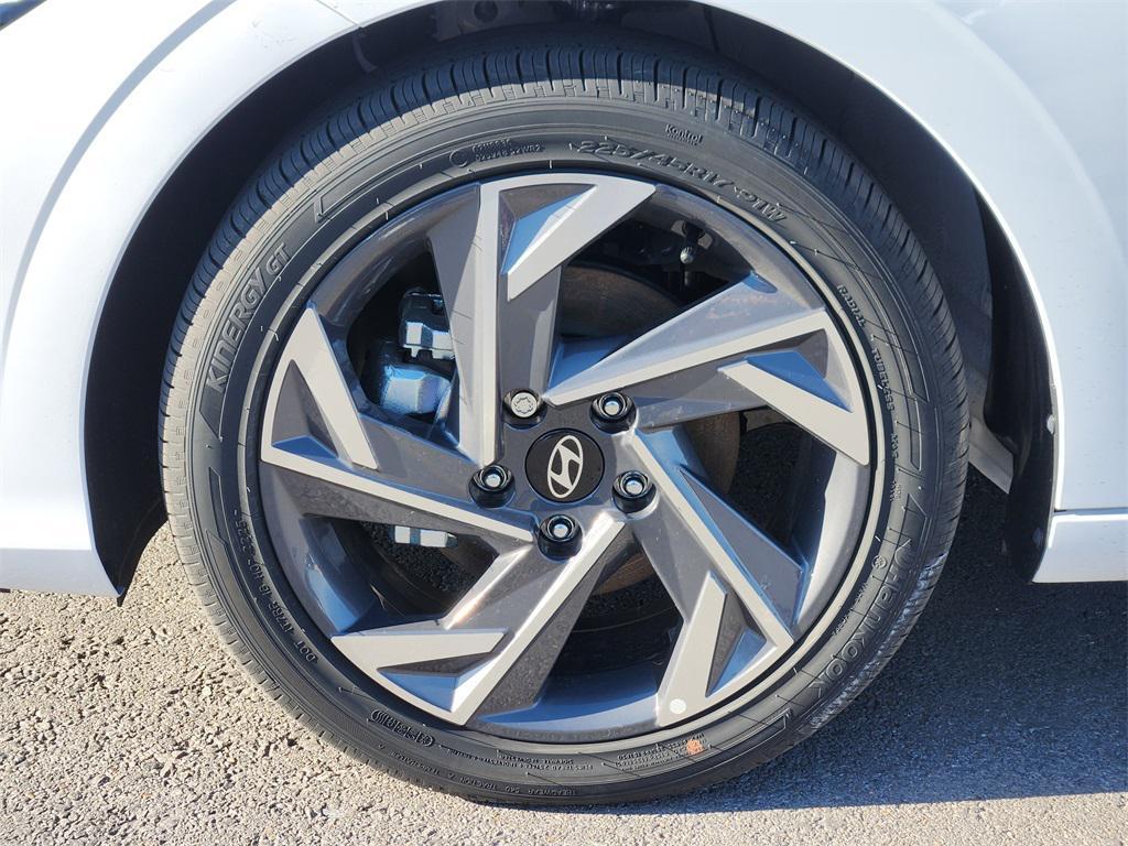 new 2025 Hyundai ELANTRA HEV car, priced at $26,313