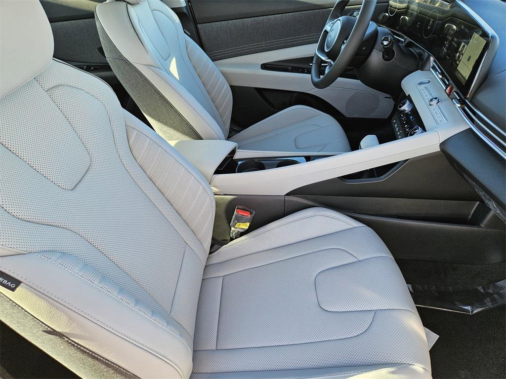 new 2025 Hyundai Elantra car, priced at $25,262