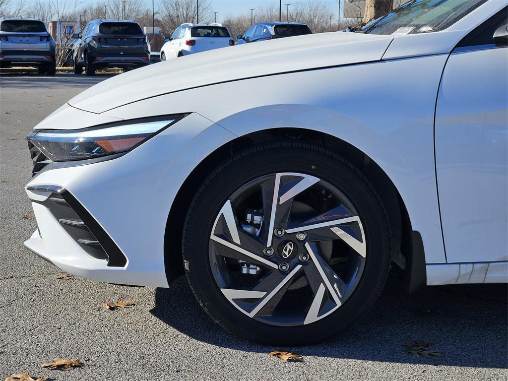 new 2025 Hyundai Elantra car, priced at $25,262