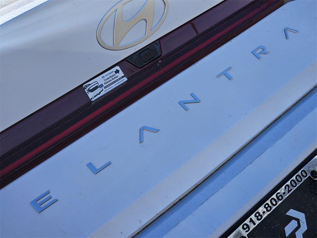 new 2025 Hyundai Elantra car, priced at $25,229