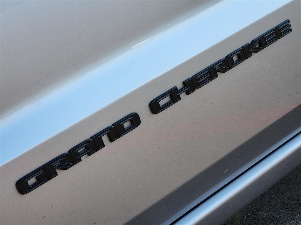 used 2019 Jeep Grand Cherokee car, priced at $17,411