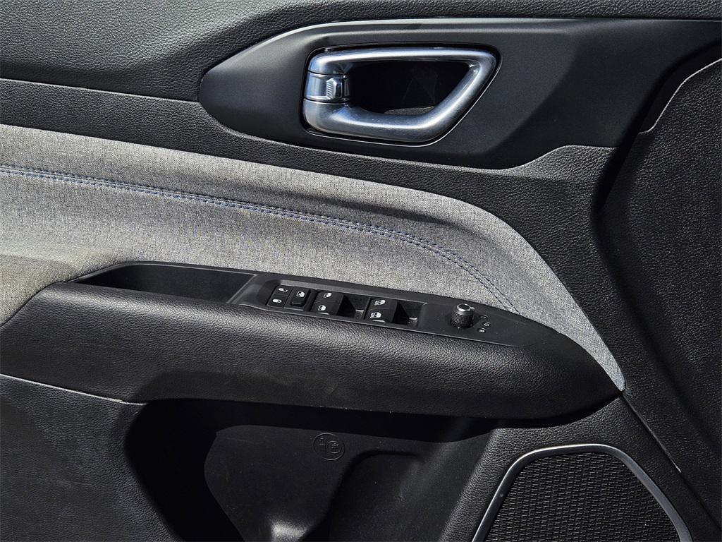 used 2025 Jeep Compass car, priced at $21,111