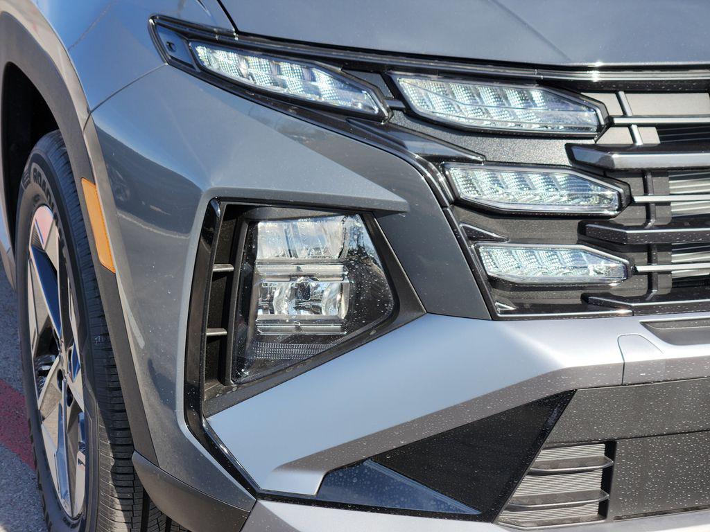 new 2026 Hyundai TUCSON Hybrid car, priced at $32,904