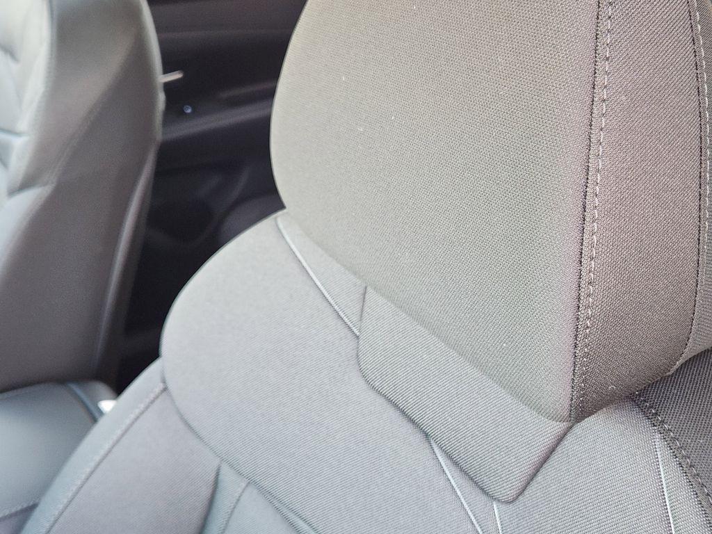 new 2026 Hyundai TUCSON Hybrid car, priced at $32,904