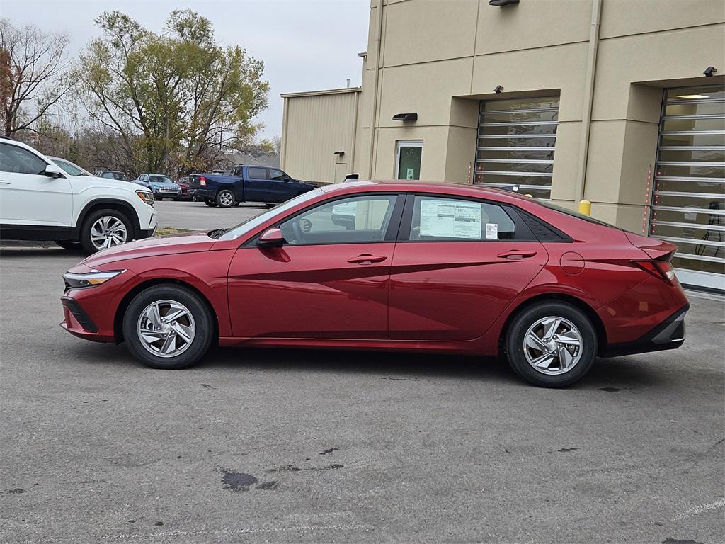new 2025 Hyundai Elantra car, priced at $22,638