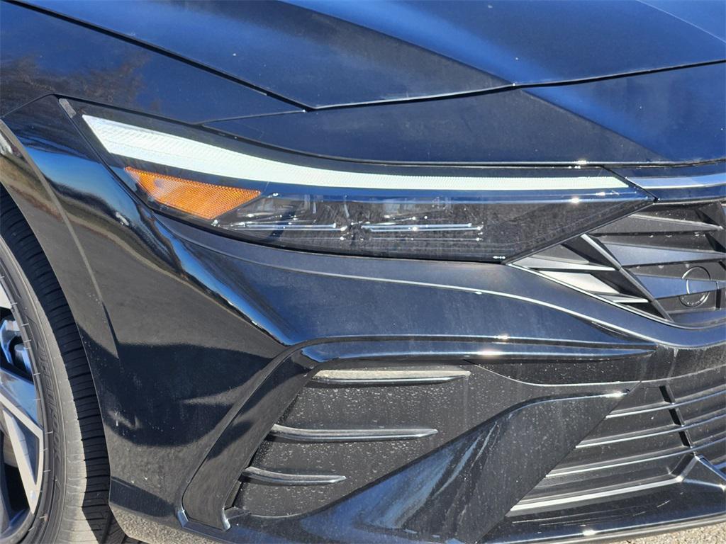 new 2025 Hyundai Elantra car, priced at $25,554