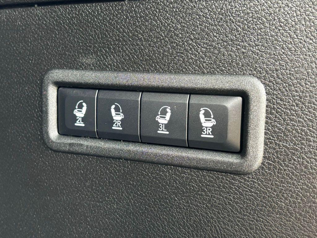 used 2025 Jeep Wagoneer car, priced at $52,991