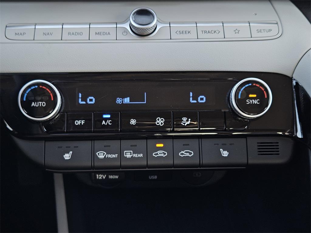 new 2025 Hyundai Elantra car, priced at $25,554