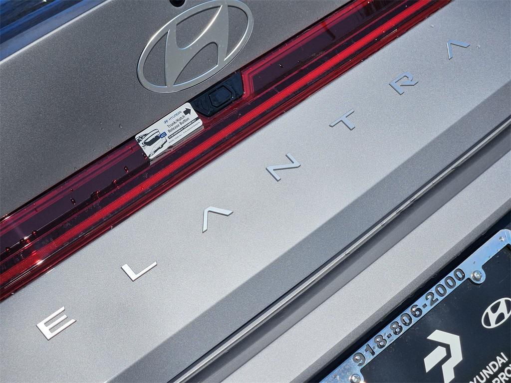 new 2025 Hyundai Elantra car, priced at $25,554