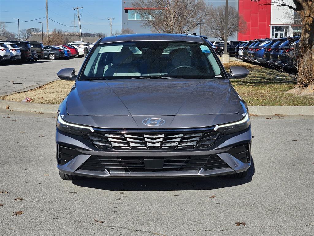 new 2025 Hyundai Elantra car, priced at $25,554