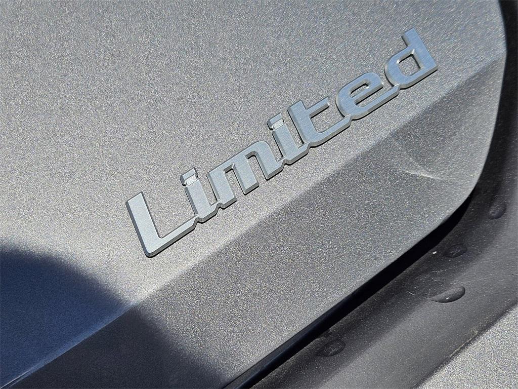 new 2025 Hyundai Elantra car, priced at $25,554