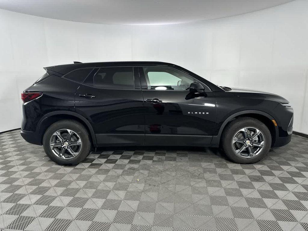 used 2025 Chevrolet Blazer car, priced at $28,848