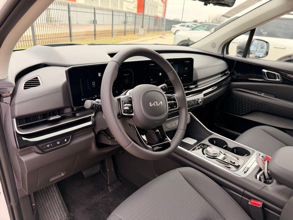 new 2026 Kia Carnival Hybrid car, priced at $53,604