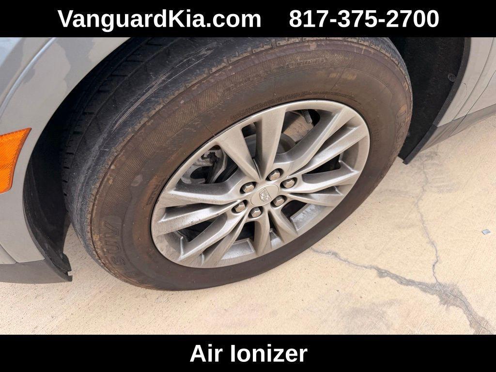 used 2023 Cadillac XT5 car, priced at $25,995