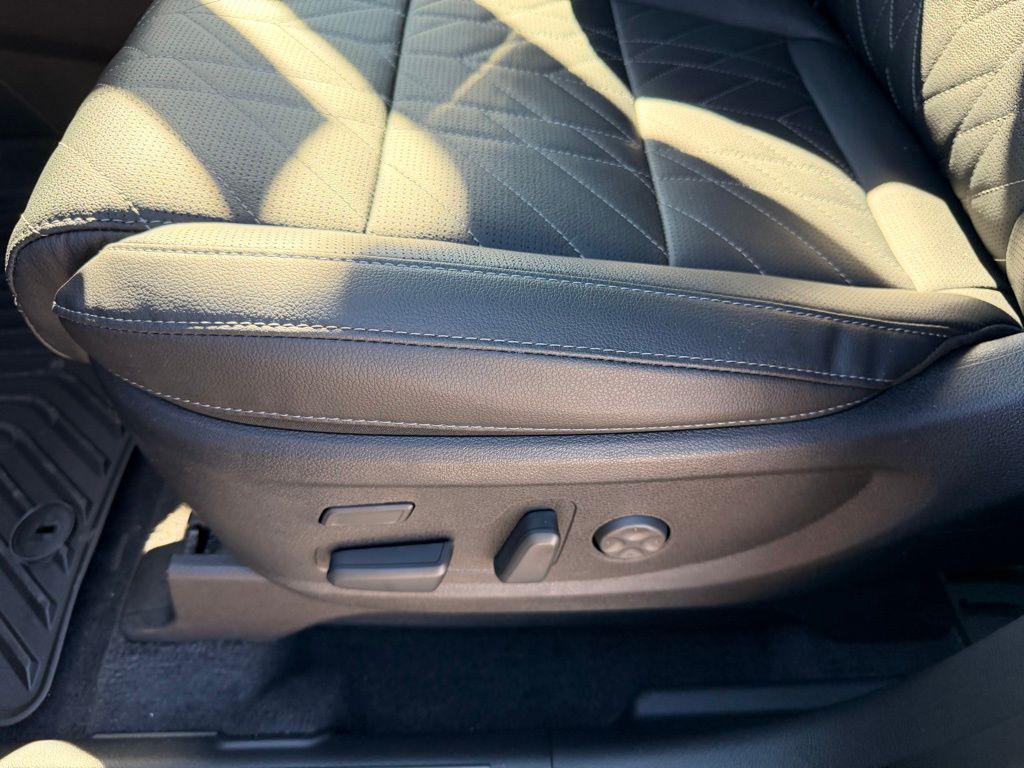 new 2025 Kia Telluride car, priced at $46,072