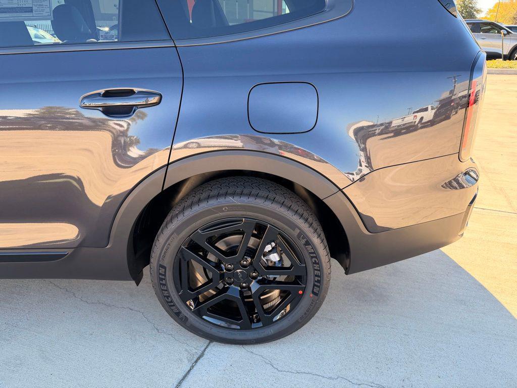 new 2025 Kia Telluride car, priced at $46,072