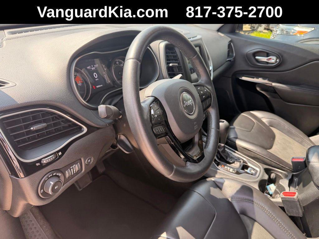 used 2019 Jeep Cherokee car, priced at $12,995
