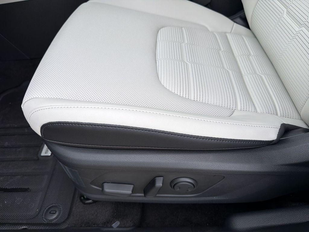 new 2026 Kia Sportage Hybrid car, priced at $38,057