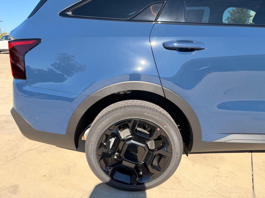 new 2026 Kia Sorento car, priced at $42,044