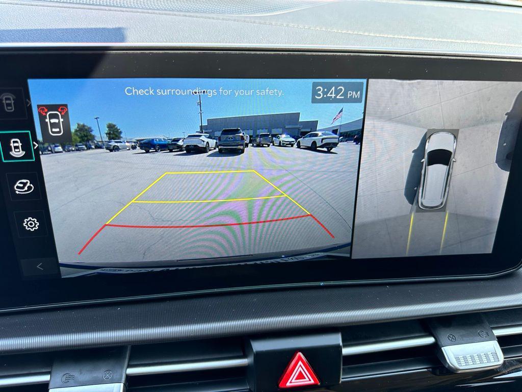 new 2026 Kia Sportage car, priced at $34,627