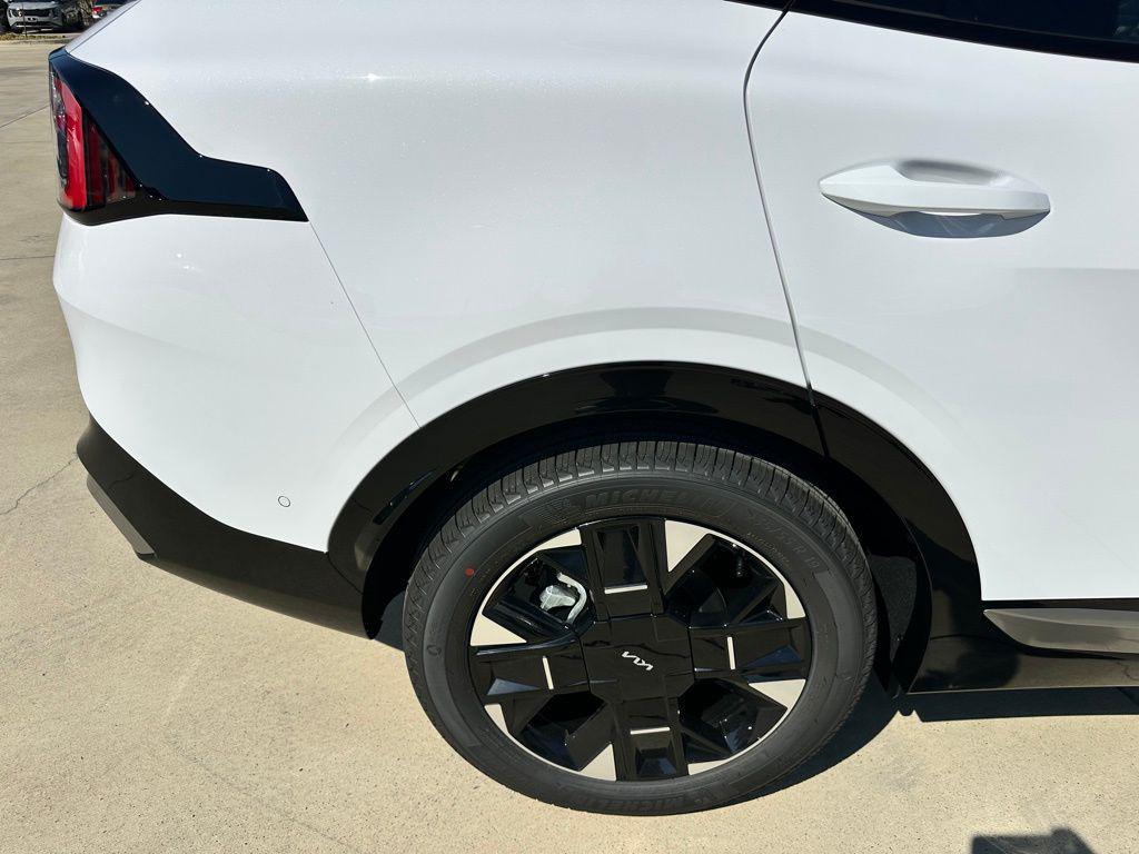 new 2026 Kia Sportage car, priced at $34,627