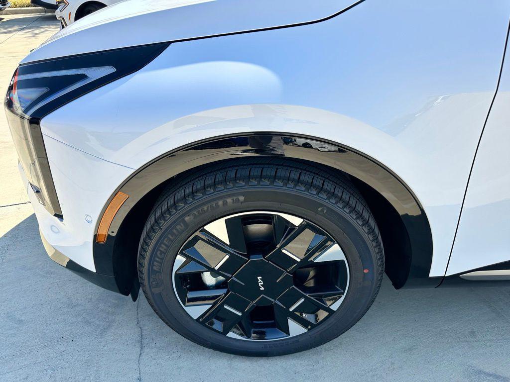 new 2026 Kia Sportage car, priced at $34,627