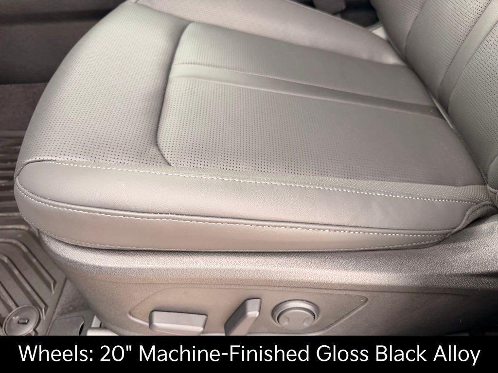 new 2026 Kia Sorento car, priced at $39,810