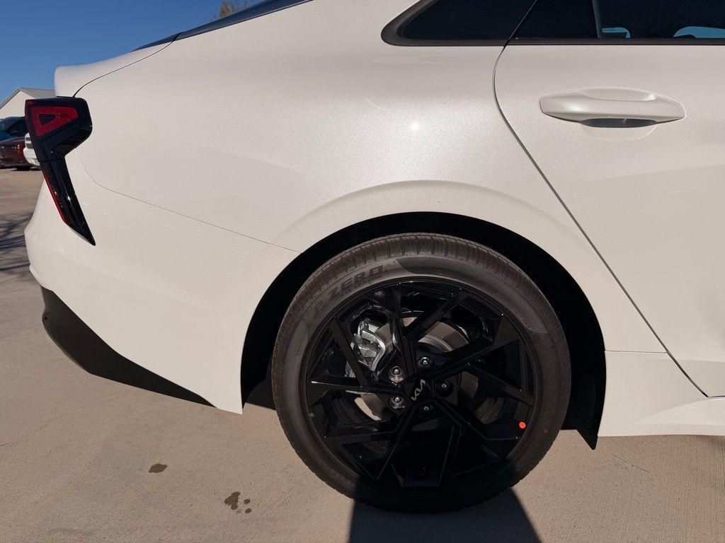 new 2026 Kia K5 car, priced at $29,892